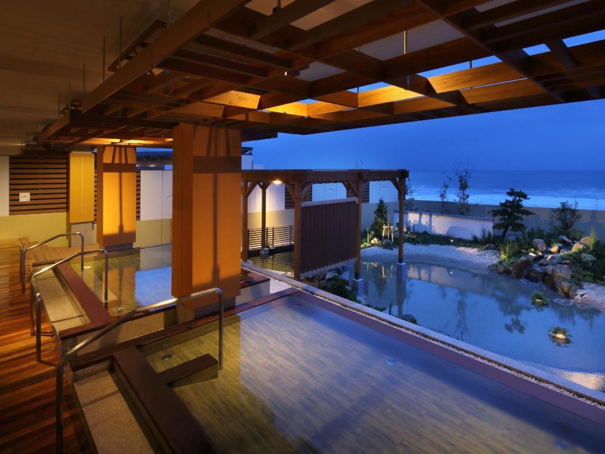 Kamogawa Grand Hotel Esterno foto